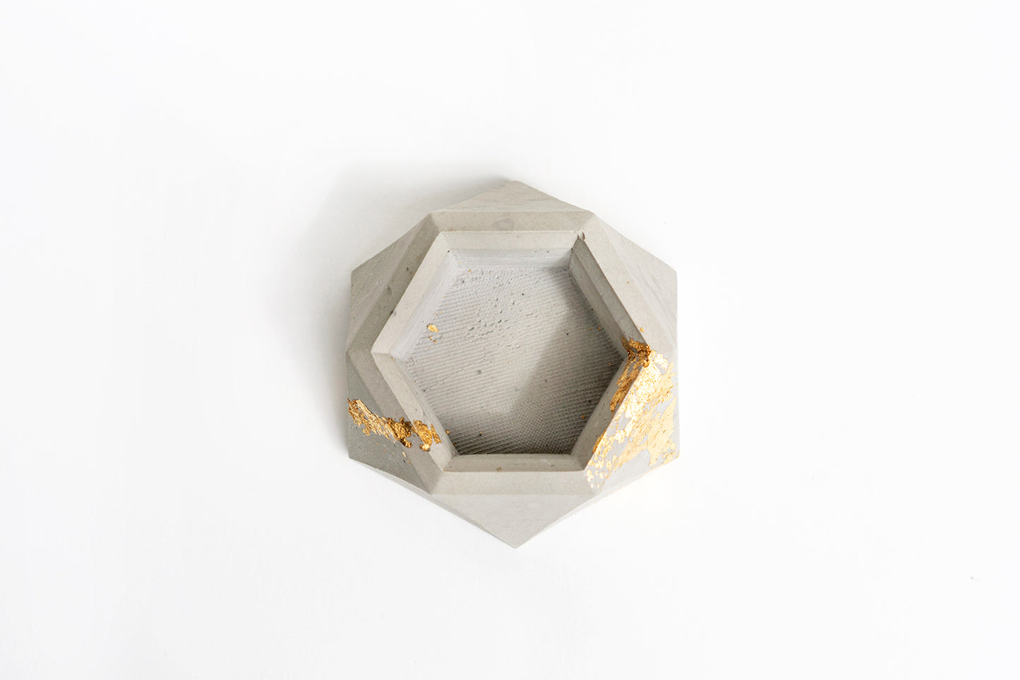 GEOMETRIC TEA LIGHT CANDLE HOLDER